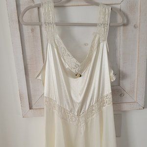 Vintage Vassaretta slip dress size XL
